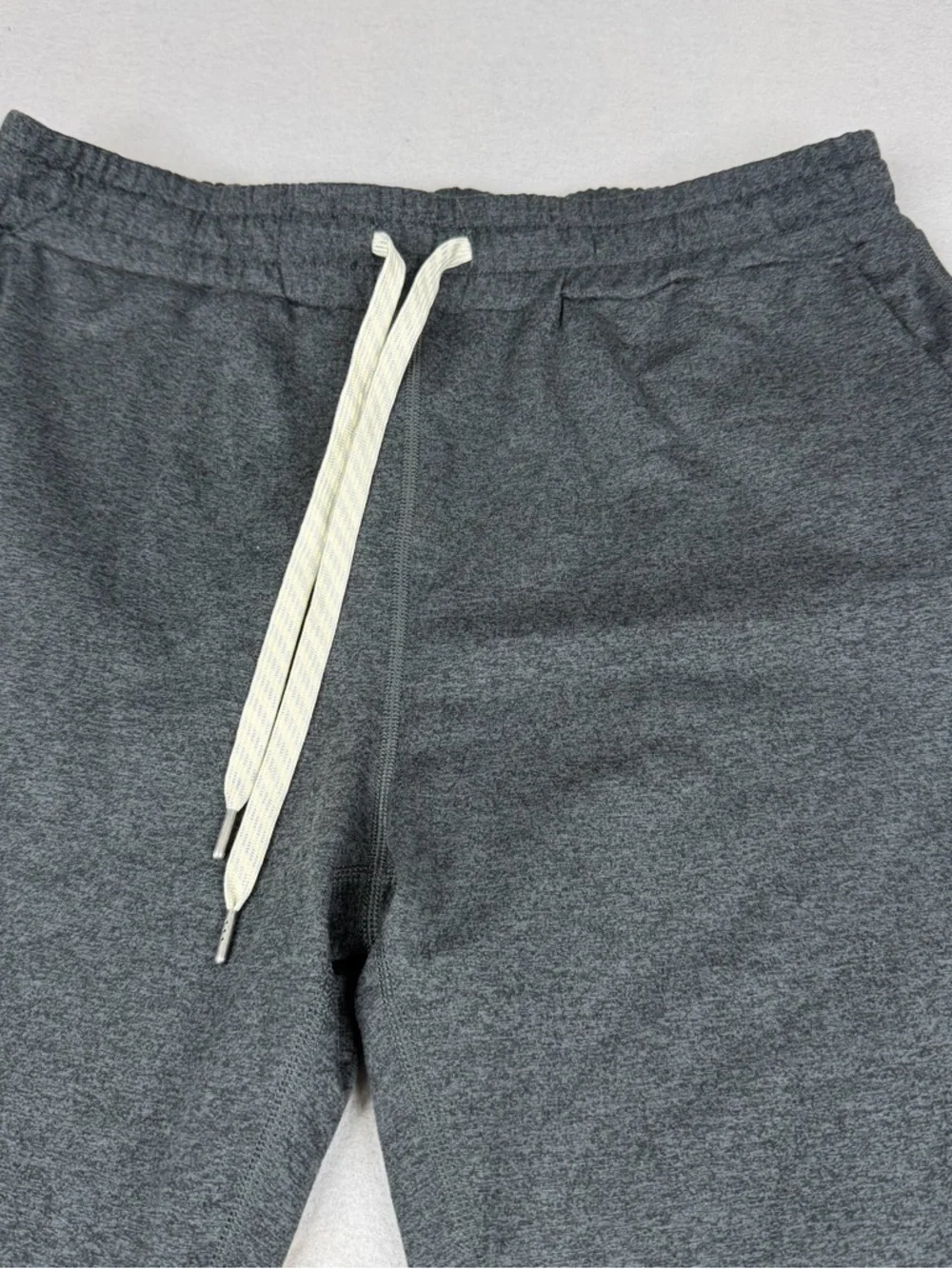 Vuori Performance Jogger Gray Heather DreamKnit Soft Lounge Women M Charcoal - Picture 2 of 7